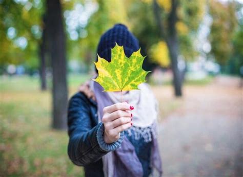 fotos de mujeres en 4|Imágenes libres de regalías de Mujeres en 4